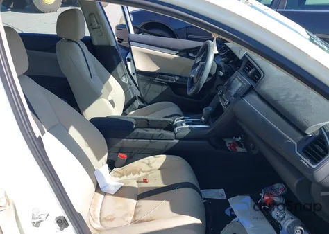 2018 Honda Civic Lx из США, поврежденный, VIN 2HGFC2F51JH556669